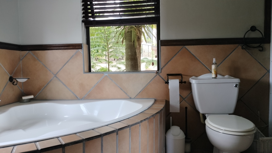 4 Bedroom Property for Sale in Bergsig Western Cape